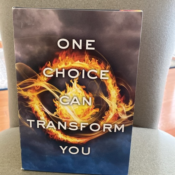 Veronica Roth Divergent Series Book Bundle - Picture 5 of 10